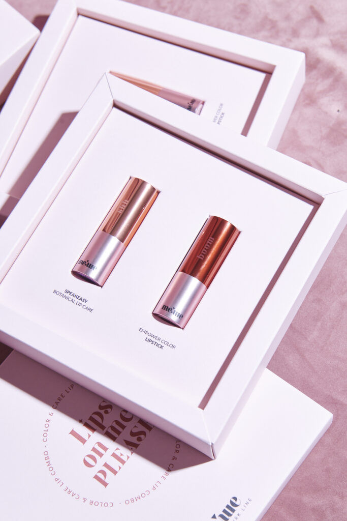 Combo - Lips On Me, Please!