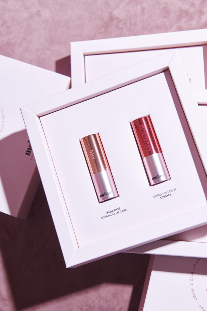 Combo - Lips On Me, Please!
